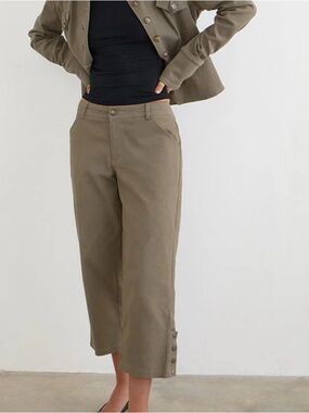 Motel Rocks Selesa Capri Trouser in Twill Khaki